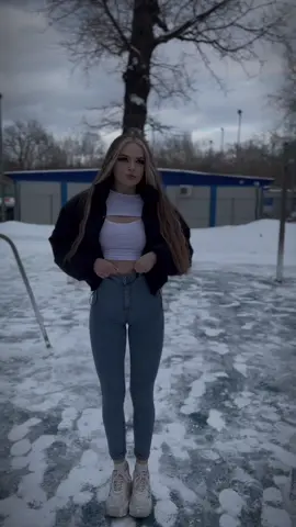 Fake body! inst: LolaBunnyy.yu #Congelar #สปีดสโลว์ #สโลว์สมูท 