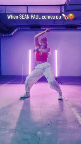 He always gets me MOVING! @Sean Paul 🌡️🔥 🥵 DC: me  #seanpaul #temperature #temperaturechallenge #newdance #dancechoreography #viraldancer  #dancehall 