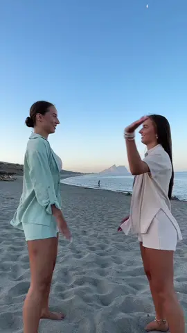 Siblings challenge🌅🧴⛰️🦅 #runfast #runfastforyourmother #siblingcheck #siblingschallege #siblingsgoals #sistergoals #sisterchallenge #sistercheck #tryit #summertrends #summerchallenge #vacay #gibraltar #summer2023 