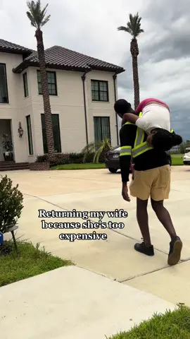 Do y'all think my brother miss me 😊 #gettingdownwiththesmiths #couplegoals #neworleans #newontiktok #couplelove #couplecomedy 