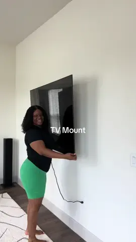 Shout out to my uncle for coming through and hanging my tv 📺 #homedecor #homedecortiktok #homedecorideas #luxurylife #cleaning #cleaningtiktok #viral #fypシ 