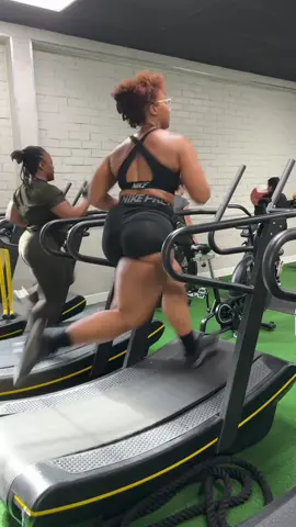 Core and Conditioning! Save this for your next workout! And no, you caht skip the sprints 😂 #fitnessmotivation #GymTok #thickandcurvy #Fitness #fitnessjourney 