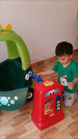 Xe ô tô chòi chân Little Tikes