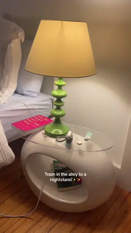 The lampshade is ugly but i love this 🤭 