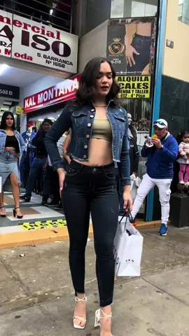 #sassarijeans📌950037863📌982965868 un poco de lo qe fue de nuestro desfile #galerielparaiso#estamosubicados☑️↪️galeriaelparaiso #103B #gamarra#lavictoria
