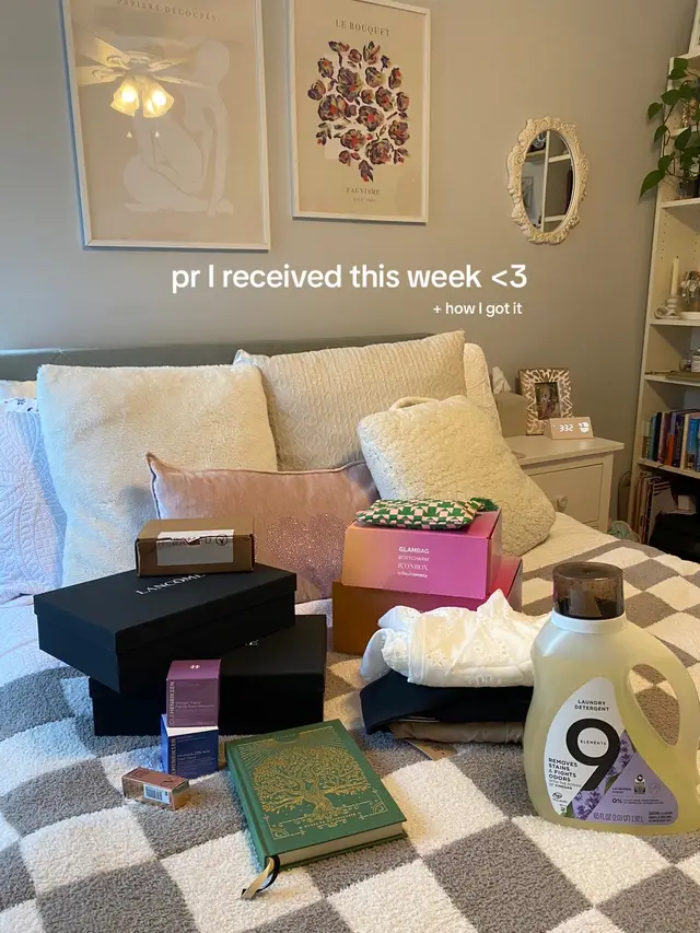 I'm so obsessed with everything thank you everyone!! #gifted #prpackages #prunboxing #prhaul #haul #haultok #beauty #makeup #clothing #skincare 