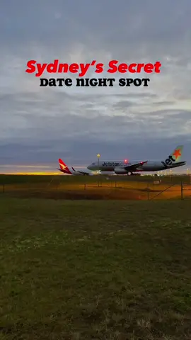 Secret Sydney Date Night Spot. Sit back, relax and watch the planes as they come and go. More On The Gram 📸 DeanCiantar / NSWAdventureGuides #fyp #travel #explorensw #explore #adventure #hike #hiddengems #sydney #airport #secretsydney #trend #trending #womensworldcup #taylorswift #australia #nswlookout #sydneylookout #nswwaterfall #sydneywaterfall #date #datenight #dateideas #sydneyairport #travelling #breakup @Australia @Sydney @New South Wales 