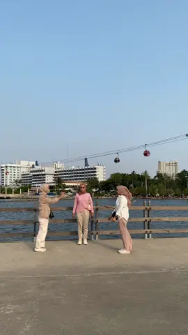 ANCOLLLL #foryou #fyp #fypシ #foryoupage #ancol #ancoltamanimpian #ancolbeach #naikkrl #krlcommuterline 