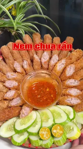 Chia sẻ công thức làm nem chua rán tại nhà rùi thì vô bình chọn #LearnOnTikTok  cho tui nha 🌚 #AncungTikTok 