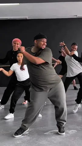 “AFTER PARTY” 🤩 this one’s for the old school lovers! dc: lyricaldeezy #dance #afterparty #rnb #club #lyricaldeezy #foryou #fypシ 