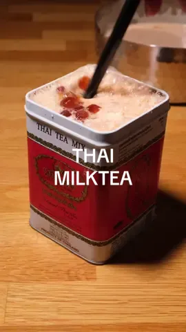 Cách làm trà sữa Thái Nguyên liệu: 50gr trà thái đỏ 1L nước (ủ trà 12p với nước 90 độ) 1 hộp sữa béo hoa hồng 385gr 1 hộp sữa đặc 390gr và thật là nhiều đá bào #thaimilktea #ancungtiktok #LearnOnTikTok #thinhkitchen #dcgr 