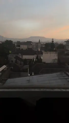 Morning vibes in bandung #fyp #morning #vibes #kamar #kosan #bandungkotakembang 