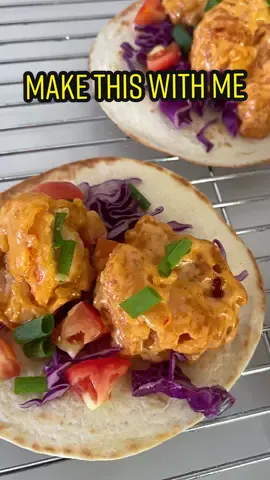 Do you have all the ingredients I listed? What are some ingredients you always have in your pantry/fridge. In fact,  if I visit you now, wetin you go give me chop? 😀 knock knock open the door 😂  Most of My pantry staples are in my meal planner, download it through the link in my bio . #sisiyemmie #theresfoodathome #nigerianmealplanner 