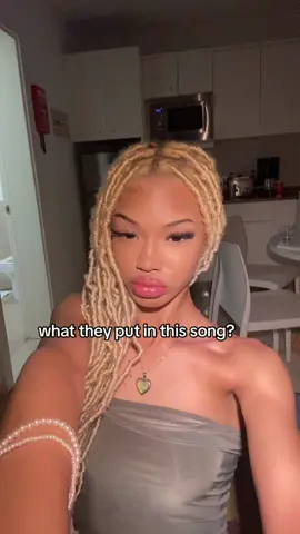 sum about it is so hard 😭 #fyp #foryou #skeeyee #foryoupage #blondesdoitbetter 