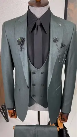 #exportquality #14august #clothingbrand #weddingdress #mensweddingband #clothingbrand #lahore #pantcoat #formaldress #suiting #mensclothingwear #menswearfashion 