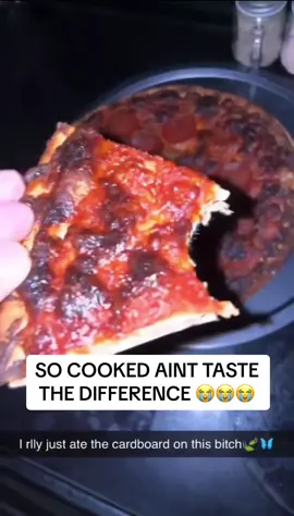 😭😭#high #zaza #za #gas #faded #cooked #pizza #fails #wtfmoments #nasty #cardboard #munchies #eating #food #fyp #viralvideo #trippin #eats #embarrassing #funny #funnymoments 