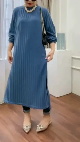 Membalas @oemetsinam kimia long tunik nih kk cantik, gercep cekout 😍 #longtunik #longtunikknit #tunikknit  ‎