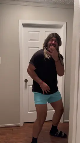 He was getting ready to show @Soy  Wendy  Guevara some love and I got him in the process! @La Casa de los Famosos México  @samu444 #puroteaminfierno #teaminfierno😈 #wendyguevara #trending #funny #funnyvideos #scarequeen #scarecamsam #viral 