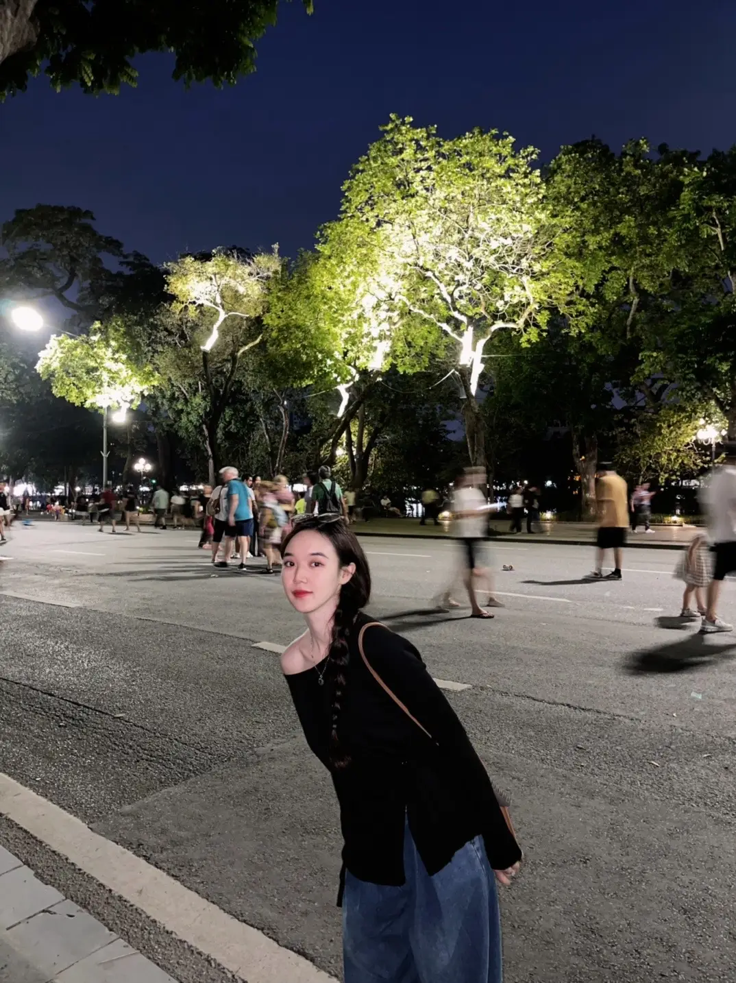 Cuộc sống còn nhiều điều tốt đẹp, em đừng buồn vì những chuyện không đáng ☺️  #fyp #tiktok #hanoi 