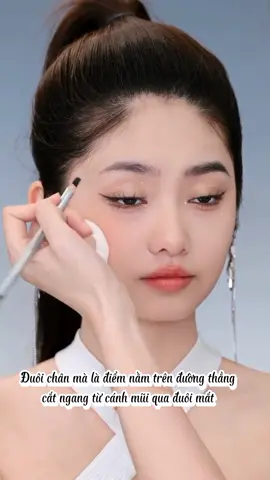 Dáng chân mày nào sẽ phù hợp cho gương mặt tròn, ngắn #vechanmay #trangdiemmat 