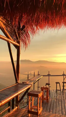 Cililin punya tempat se syahdu ini 🥹 #aditiyaaa #langitgantolecililin 