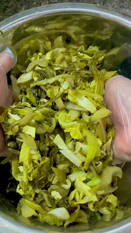 Để dành mấy ngày làm biếng chiên cá khô lên ăn chung dới cơm 😝😝😝 