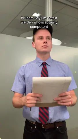 #wardenpiece comes to Gotham #batman #batmanmemes #dccomics #funnyvideos 