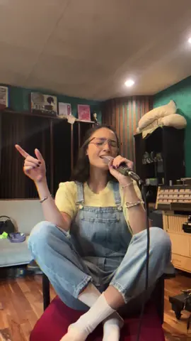 So, I finally succumbed to peer pressure and joined TikTok. Been working on a lil something different than the usual. Can't wait to share with you all 😀✌🏻 #capcut #comingsoon 