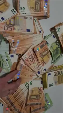 #dinero #billetes #viral #euro #millonario #emprender 