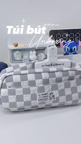 Túi bút caro happy#stationery #xh #xhtiktok #xuhuong #xuhuongtiktok #viral #hopbut #happy 