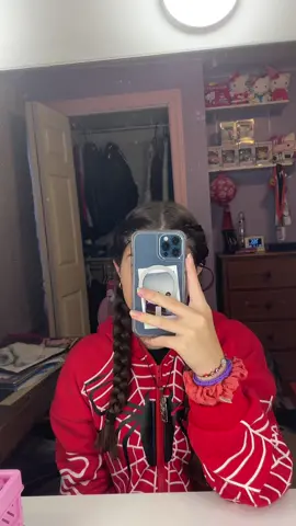 Quick grwm for school #im18tiktok⚠️ #emspepper #fyp #blowup #shein #firstdayofschool #aquaphor #grwm #foryou #viral #skincare #peachslices #theordinary #goodmolecules #thirddayofschool #secondweekofschool 