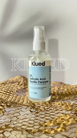 Klued Salicylic Acid Gentle Cleanser. Grab yours now! click the yellow basket.🤍 #kluedsalicylicacid #cleanser #ugccreator #affiliate #skincare #oilyskin #ugcsamplevideo #ugcskincare #ugcvideo #ugc DISCLAIMER: Actual results may vary depending on skin type.