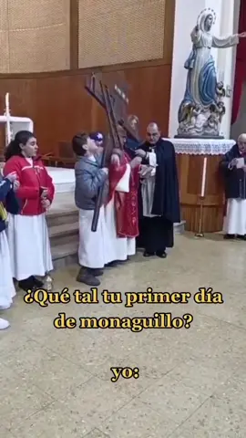 #MomentosIncomodos 😅😅 Conéctate con la #SantaMisa ✝️ todos los domingos, a las 8:00 a. m.  En Telemdellín, #AquíTeVes 👉👁️👍