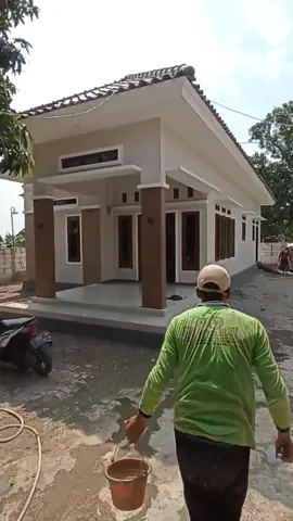 Done! Inspirasi Rumah minimalis 🏡 Luas bangunan 72 m2✅ Budget 350 (Area Jawa Tengah) 📍 Status Finish ✅ Terimakasih telah mempercayakan perencanaan dan pelaksanaan pada tim kita Semoga rumahnya berkah buat keluarga ya homes ☺ #jasadesainrumah #desainrumah #rumahminimalis #rumahmurah #rumahmewah #rumahmodern #rumahidaman #inspirasirumah #bangunrumah #renovasirumah #jawatengah #aesthetic 