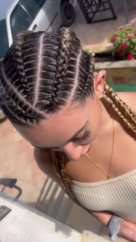 #trenzas #trenzasafricanas #trenzasfaciles #trenzasbarcelona #trenzaspegadas #trenzaspegadas #trenzasconkanekalon #spain #trend 