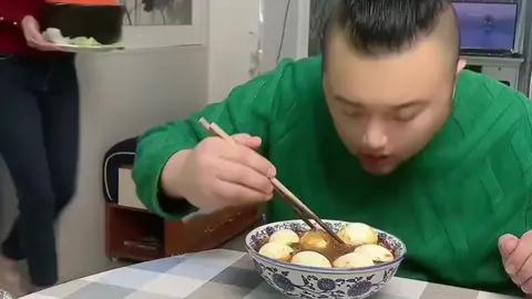 Mua đồ ăn uống siêu ngon ở phần trưng bày trong trang cá nhân của mình tha hồ lựa chọn nha!! - Chill Home Chinese Recommendation food Troll funny #foodchallenge #eatingshow #ASMR Video Nấu nướng ẩm thực Ăn Uống Ngon Trung Quốc Hài Hước おいしい食べ物 おいしい食べ物#食べ物 韓国 男子 Hot China SHOW 2023 ASMR CHINESE FAMILY FOOD MUKBANG EATING입안에서 녹는 couple's eating style. 夫婦の食事スタイル くつろぎ 家庭中華 おすすめ料理 トロール 面白い 動画 料理 おいしい中華ユーモア, युगल की खाने की शैली चिल होम चाइनीज़ सिफ़ारिश भोजन ट्रोल मज़ेदार , estilo de alimentação do casal Chill Home Chinês Recomendação comida Troll engraçado , estilo de alimentación de la pareja Chill Home Chino Recomendación comida Troll divertido , stile alimentare della coppia Chill Home Chinese Raccomandazione cibo Troll divertente , Essstil eines Paares Chill Zuhause Chinesisch Empfehlung Essen Troll lustig , de eetstijl van het stel Chill Home Chinees Aanbeveling eten Troll grappig . follow me and like see more everyday: https://twitter.com/tonghaibg7 https://www.tiktok.com/@tongphuongvubg https://www.facebook.com/groups/phimx © Bản quyền thuộc về 