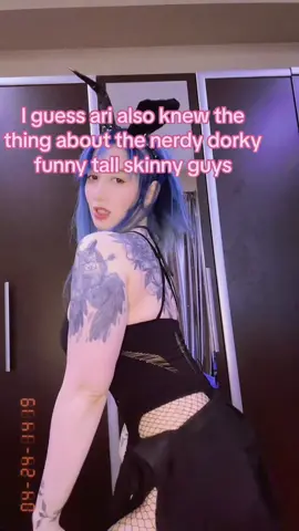 She prolly send him stuff like this #ari #foryou #gyatt #twerk 