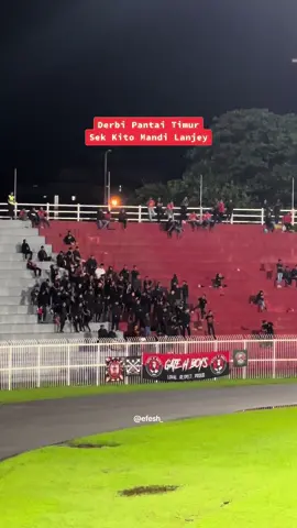 Kalah paling besar dalam #EastCoastDerby, @GateHBoysOfficial siap join chanting Sek Kito Mandi Lanjey dengan Ultras Tranung 🤣 #fyp #zambual #ligasupermalaysia #trw #kelantan #terengganu #viral #trend 
