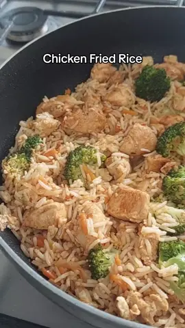 #chickenfriedrice #chicken #FoodLover #delicious #fyp #myrecipe 