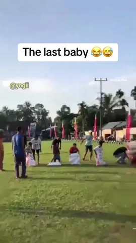 Funny babies compilation 😊. Try not to laugh. Look at the end…😂 #Funnybaby #Babytiktok #Baby #Funnykids #Cutebaby #Failvideo 