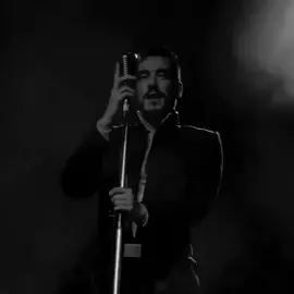 İçimde bir şey kanıyor keskin bir veda yarası sızlıyor..🖤  #CapCut #cemadrian #kül #duygusalşarkılar 