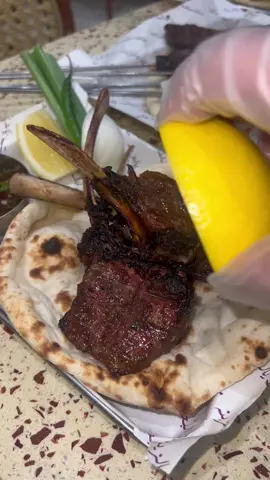 الذذذ رييشش لحم نعيمي😋😋 انصحكم تروحون منطقة بحرين بي رايييقه وفيها فعاليات  المطعم هذي بعد فيها وعندهم مشاوي بحرينيه خياااال😋 @agaily_karak انستقرامهم؛ #وين_وبكم_البحرين🇧🇭 #وين_وبكم #مطاعم_البحرين #مطاعم_البحرين🇧🇭 #تكه_بحرينيه #مشاوي_بحرينية #مطاعم_على_البحر 