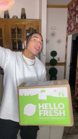 ITS AN #HFSpokesBattle and I WANT TO BE APART OF IT! What’re you willing to do to be the next @HelloFresh US Spokesperson? #HelloFreshPartner #HelloFresh