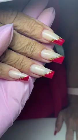 A unha xexelentaaa #unhasdegel #alongamentodeunhas #manicure #naildesigner 