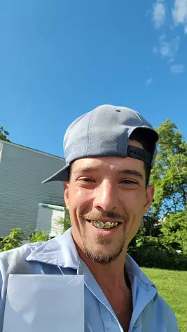 How's that Monday goin? 🤣🤣 #fyp #funny #funnyvideos #mondays #loveyall 