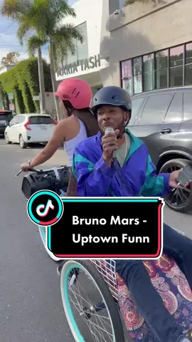 He was so confused #etrikekaraoke #beyonce #renaissancetour #brunomars 