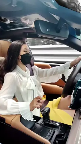 30 tuổi, chỉ mới nửa chặng đường, sẽ có rất nhiều chông gai và thử thách phía trước. Nhưng cũng chẳng sao, đã đi được một nửa rồi, nửa còn lại thì có hề chi?#LearnOnTikTok #congailaixe #siuxe #thegioixe 