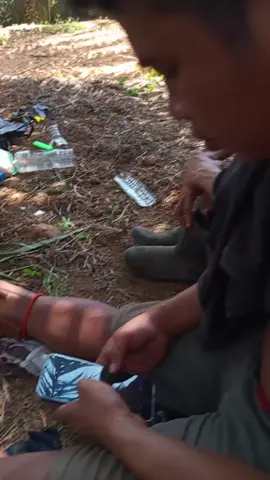 kerje lembur pun dak Ade ak 😂😂😂😂