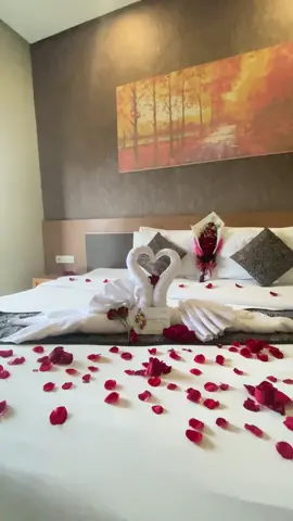 Cari hotel dengan pemandangan terbaik untuk menikmati Bulan Madu bersama pasangan kamu? Langsung chat mimin buat informasi dan promosi lebih lanjut 👇 WhastApp : +62 896 5510 0888  #honeymoon #exploremore #hotelkotabatu #holidaynownotbetter #lifeyourway #hotelpromo #samararesortbatumalang #tiktoktravel #cozyvibes #rekomendasihotel #jawatimur #goodview #foryoupage #fypシ #xyzbca #staycationmurah #staycation 