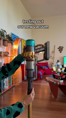Nothing cleans like a Dyson 😮‍💨 #CleanTok #interiordesign #Home #dyson 